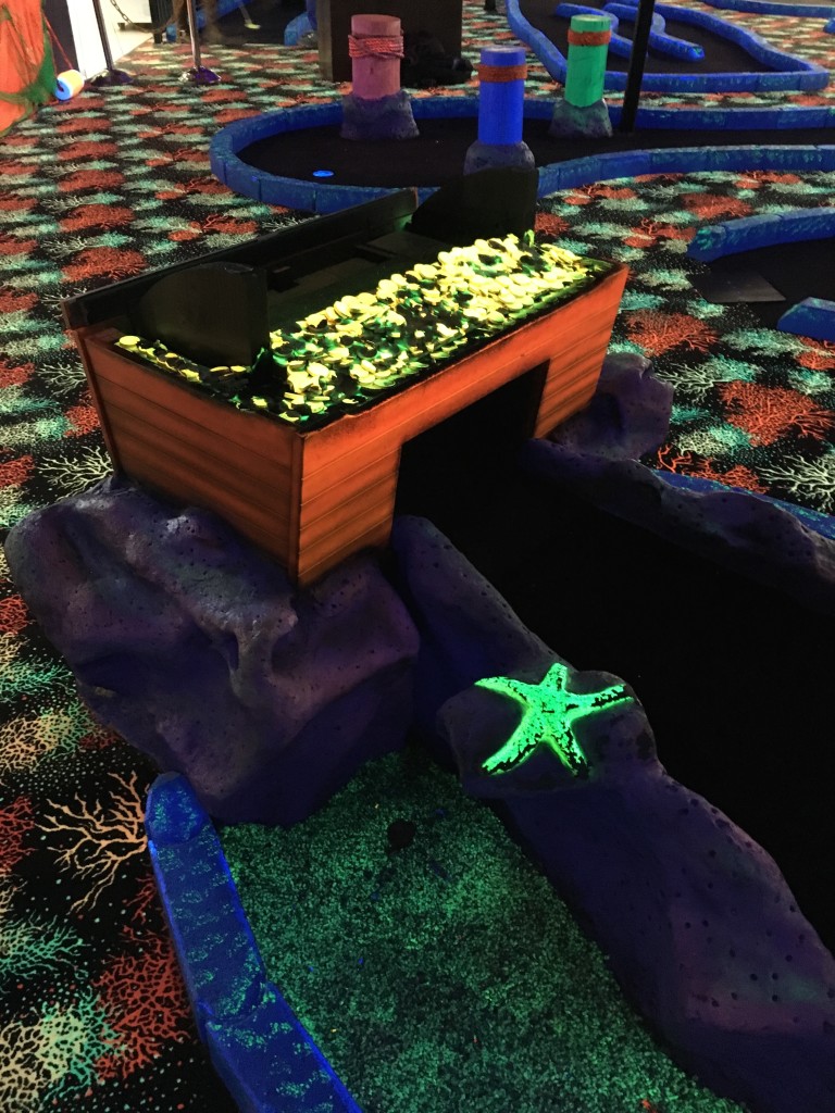 Hole 18 - Treasure Chest collects the balls