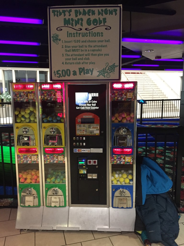 Neat machine to pay and receive balls