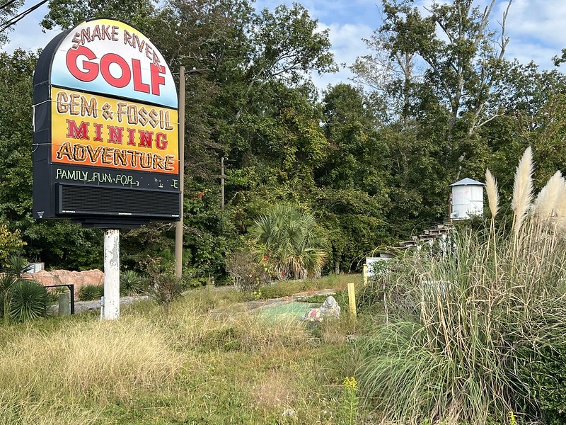 Defunct: Snake River Mini Golf – Myrtle Beach, SC – A Couple of Putts