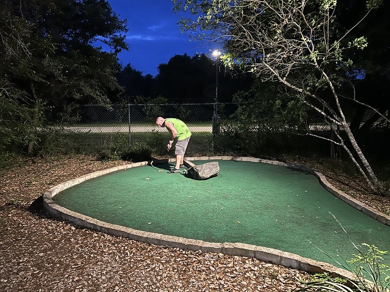 Defunct: RoadRunners Bar Mini Golf – Dripping Springs, TX – A Couple of ...